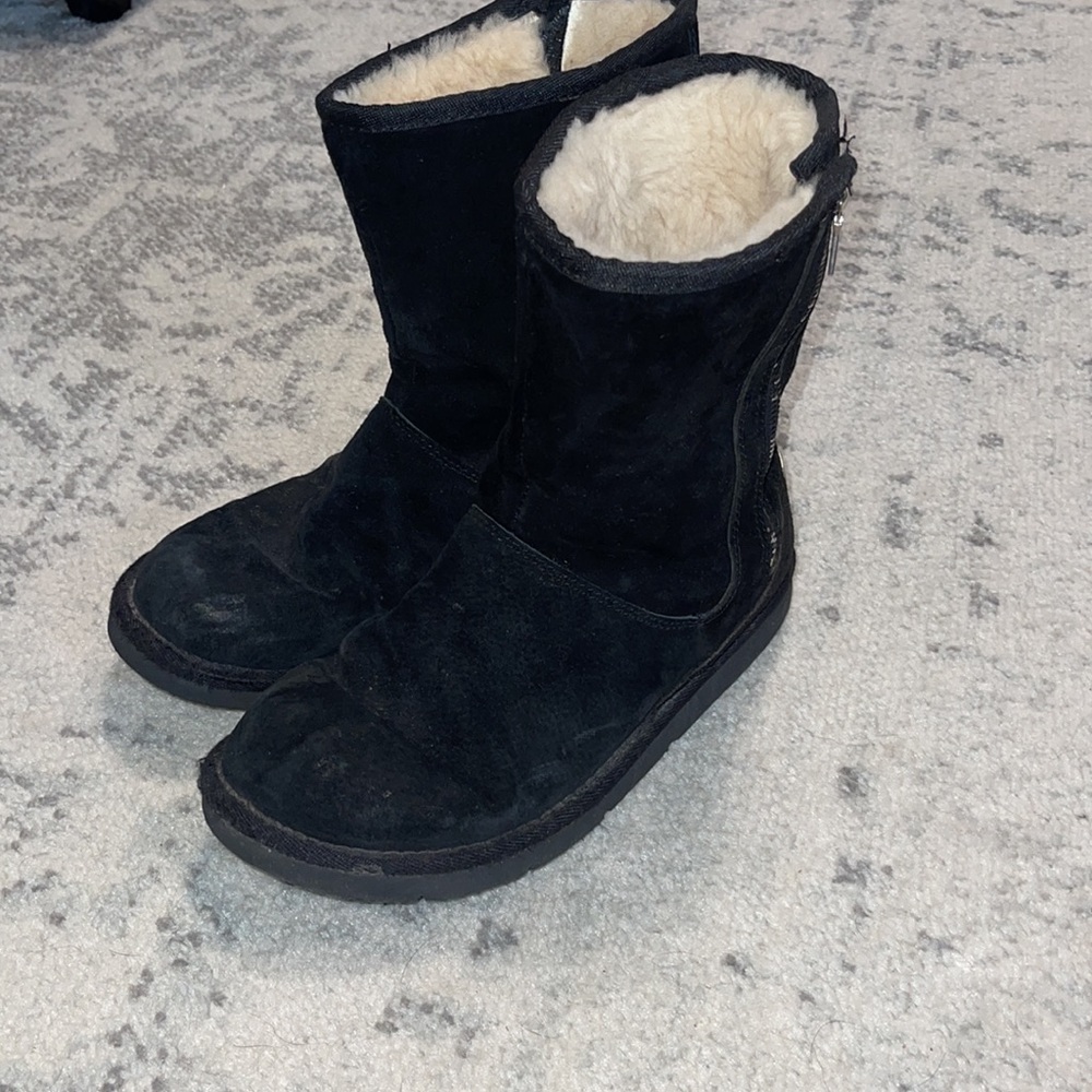 Short ugg boot - Picture 2 of 2